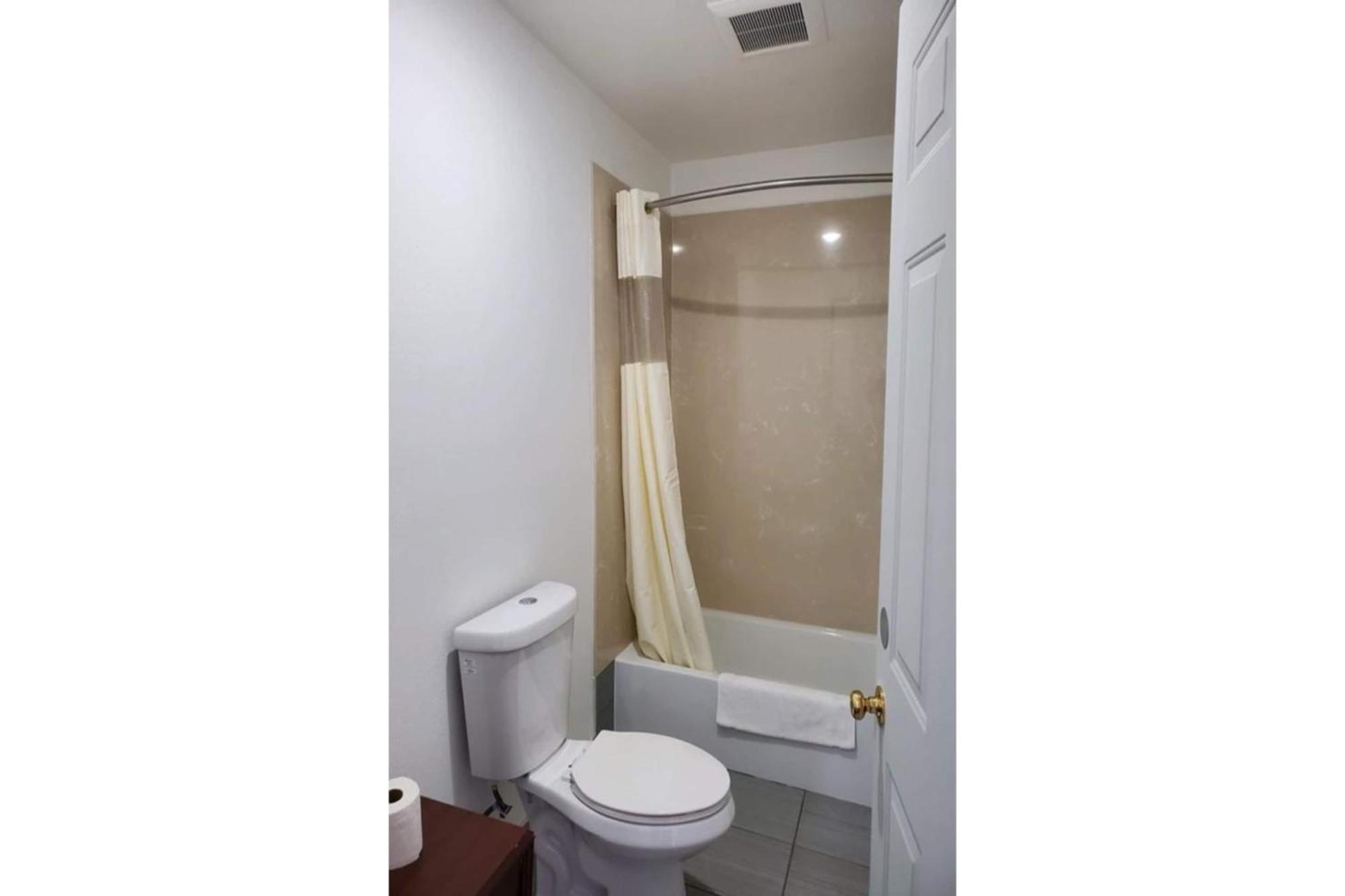 Premier Inn & Suites -Listing Partner Oakland Eksteriør billede